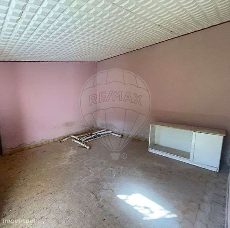 Moradia T1 para venda-8