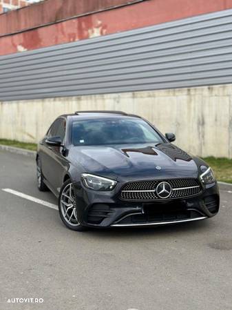 Mercedes-Benz E 220 d 4Matic T 9G-TRONIC AMG Line - 9