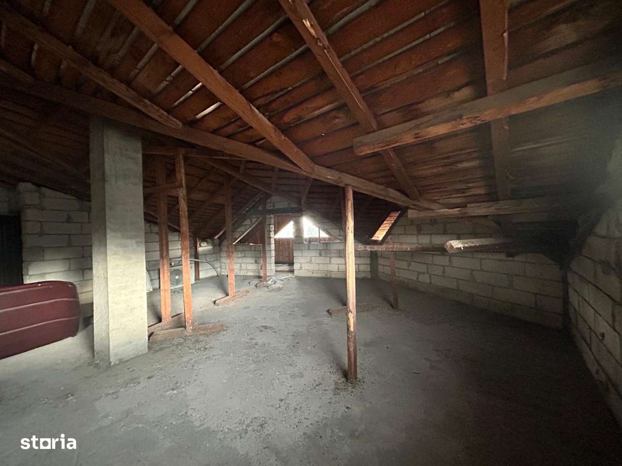 Apartament  mansardat-1