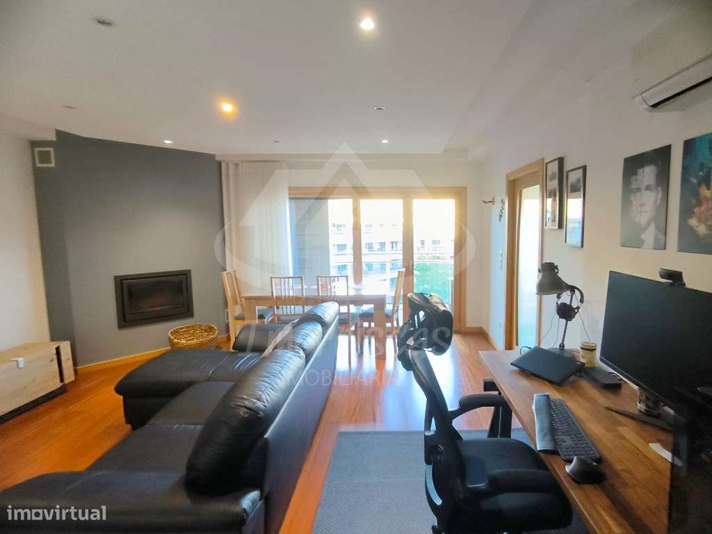 Apartamento T2 com box, localizado na Urbanização Malvarosa, Alverca - Grande imagem: 4/40