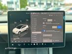 Tesla Model Y Long Range Dual Motor AWD - 18