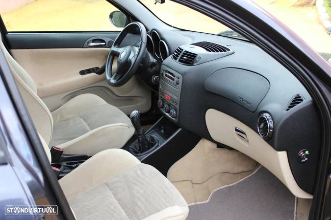 Alfa Romeo 147 1.6 TS - 21