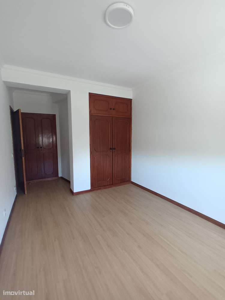 Apartamento T3 renovado na Cidade da Maia-6