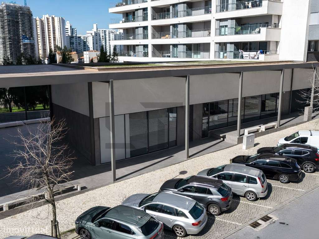 Fantástica Loja Com Rendimento Garantido na Avenida David Mourão Fe... - Grande imagem: 3/15