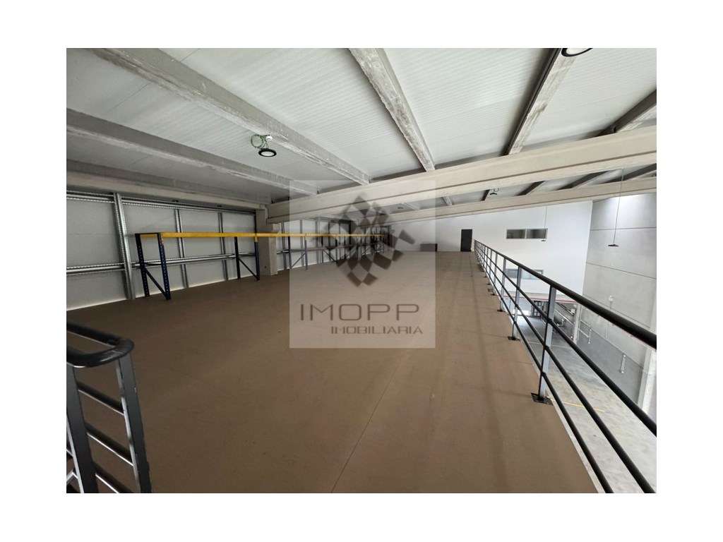 Excelente Armazém junto ao MARL - Grande imagem: 5/27