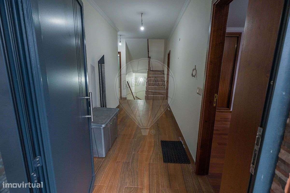 Moradia T4 para venda-11