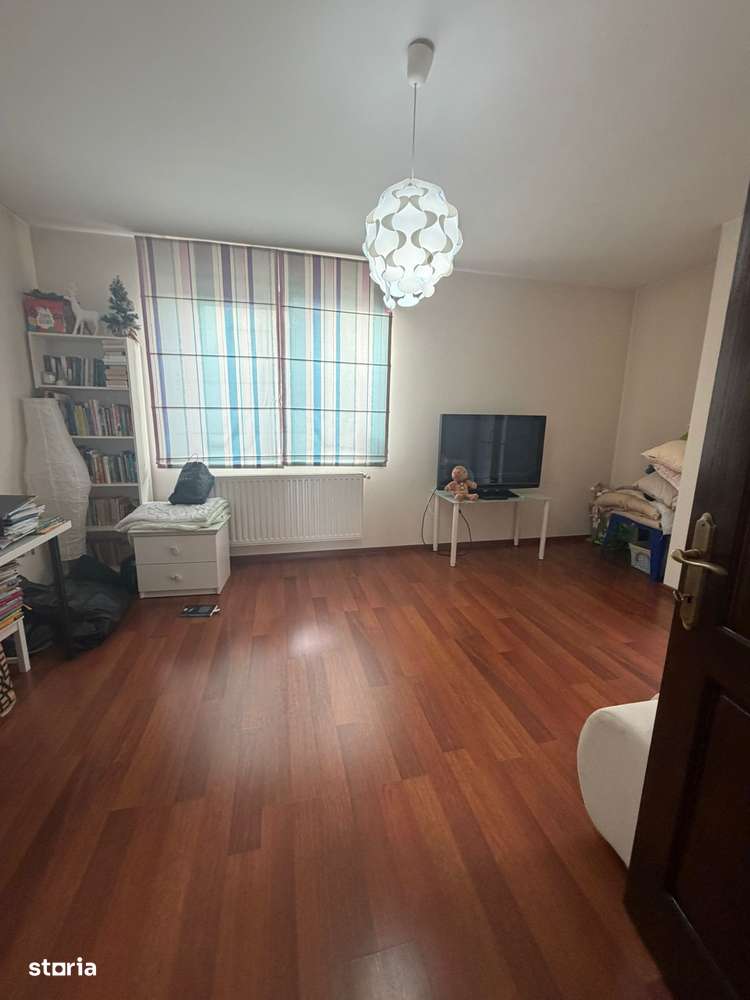 Vand Vila Serbanesti strada Siretului-13