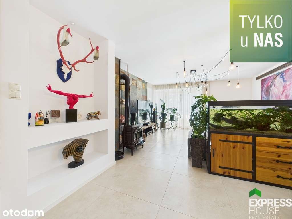 Dom z użytkowym poddaszem, 1493m2 działki.-2