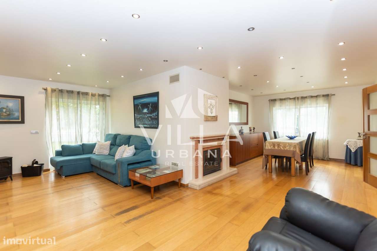 Moradia T3 +1 com Garagem localizada numa zona tranquila em Belverde-20