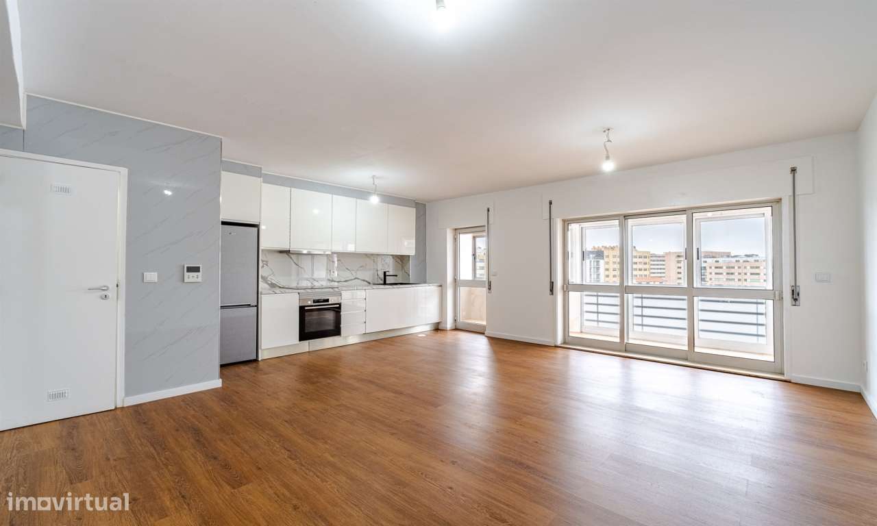 Apartamento T2 Remodelado - Garagem -Metro - Norteshopping- Matosinhos-5