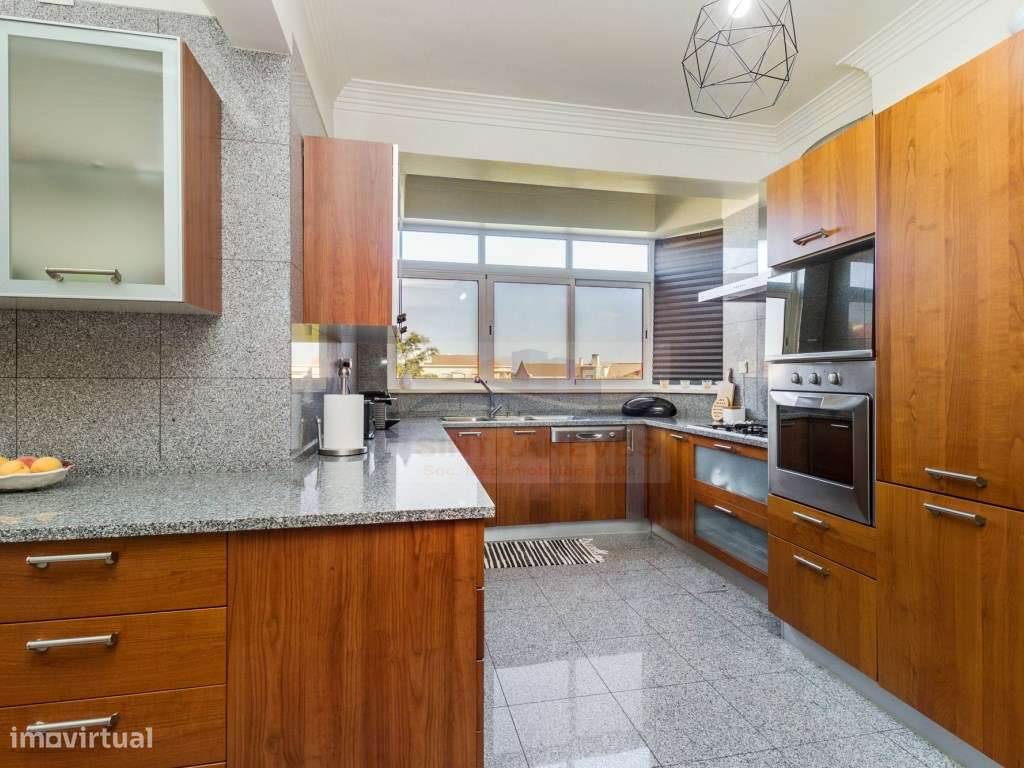 Fantástico T7 na Avenida João XXI no coração de Lisboa - Grande imagem: 5/43