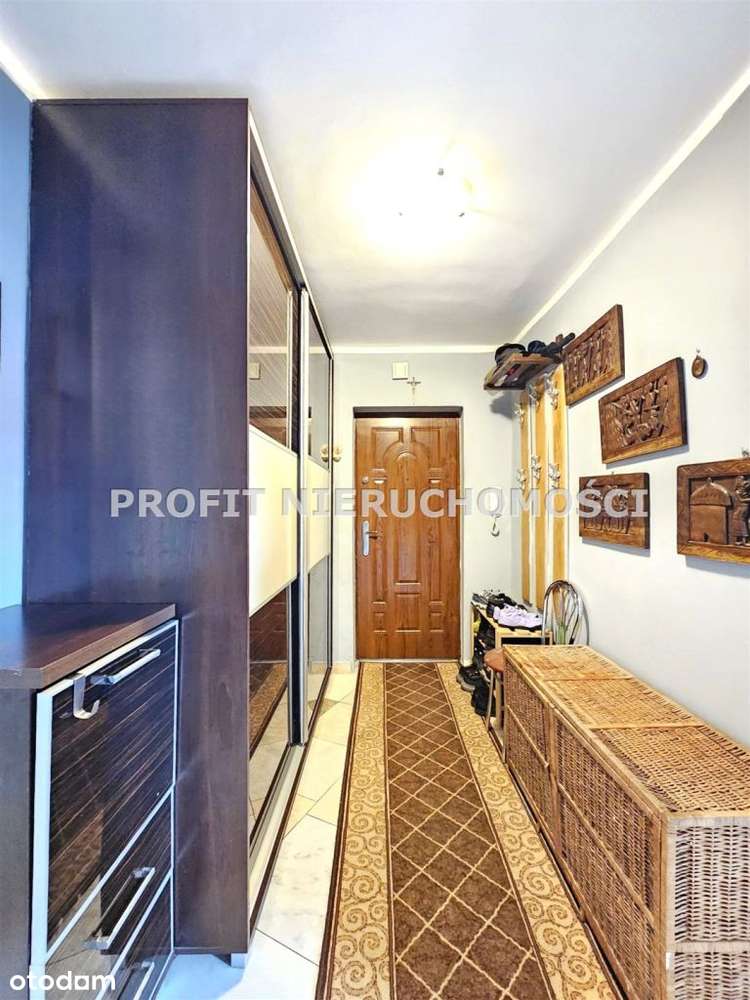 Ładne mieszkanie z dużym balkonem-8