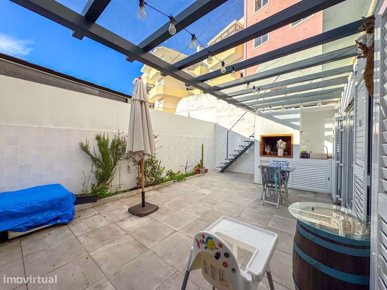 Moradia T3 em Linda-a-velha - Jamor - Grande imagem: 2/48