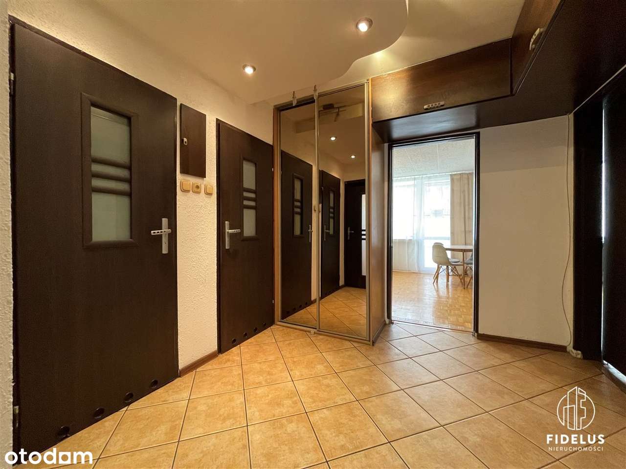 3 pokojowe M blisko Paprocan-10