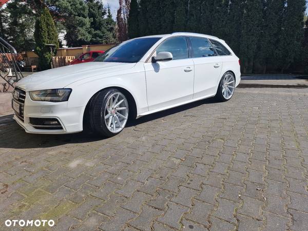 Audi A4 Avant 2.0 TFSI quattro S tronic S line Sportpaket (plus) - 1