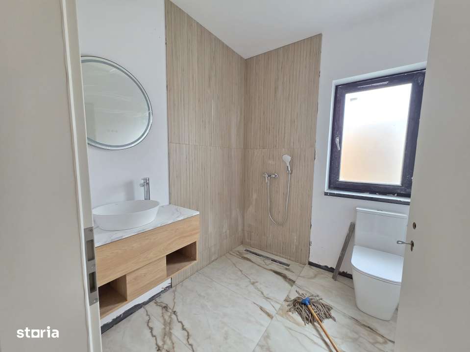 Casa individuala cu patru camere pe parter, Zarnesti-17