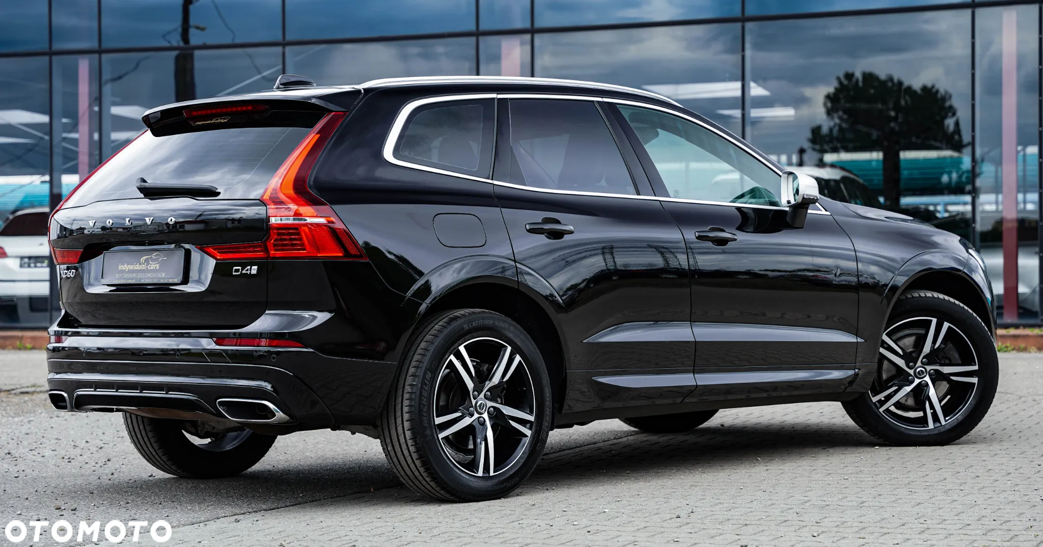 Volvo XC 60 D4 R-Design - 13