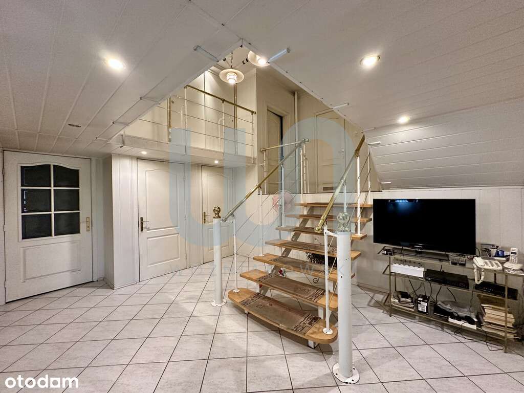 Dom/ Hale / Produkcja/ Magazyny/ Usługi-2