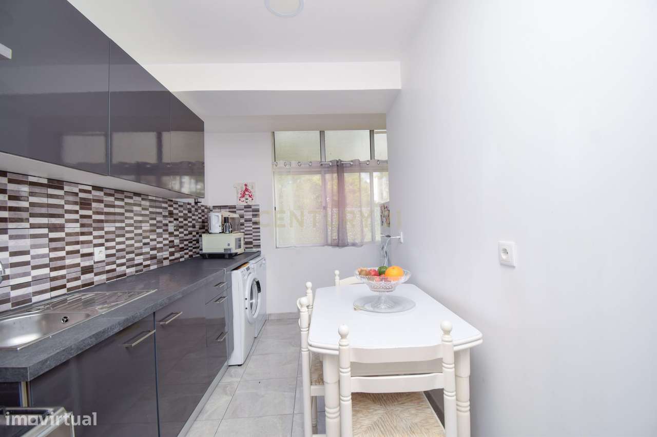 T3 Luminoso na Rinchoa (Rio de Mouro) | Varandas a Sul | Excelente Loc-15