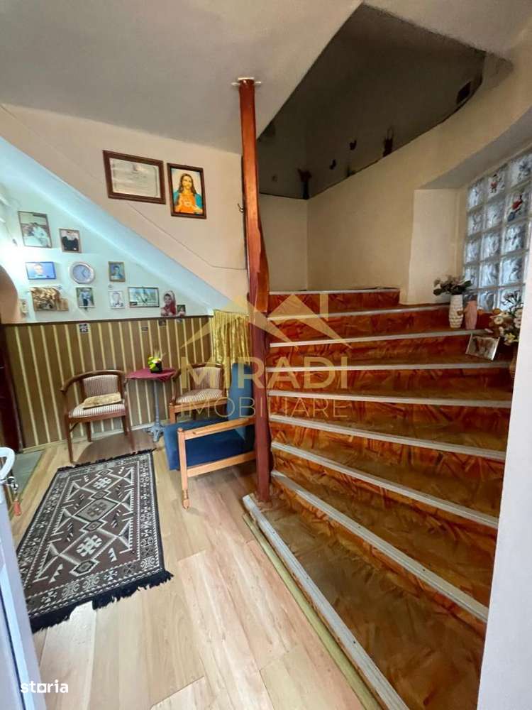 Vanzari Apartamente 8 Camere-4