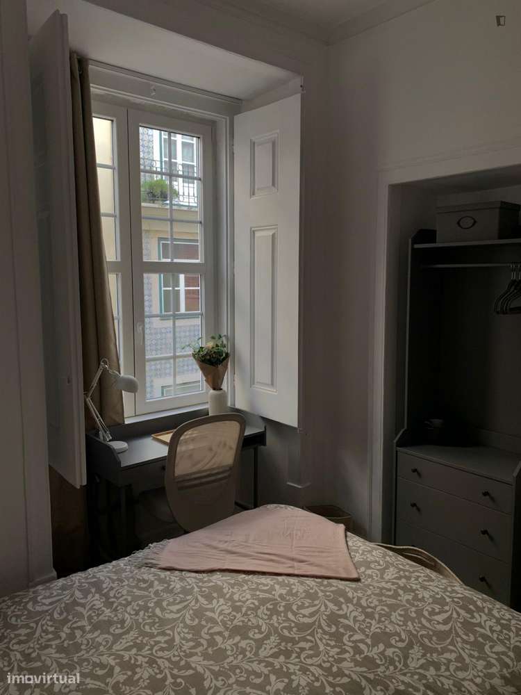 Quarto - localizado em Baixa Lisbon - Grande imagem: 3/10