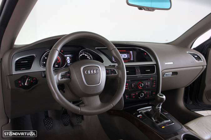 Audi A5 Cabrio 2.0 TDi S-line - 8