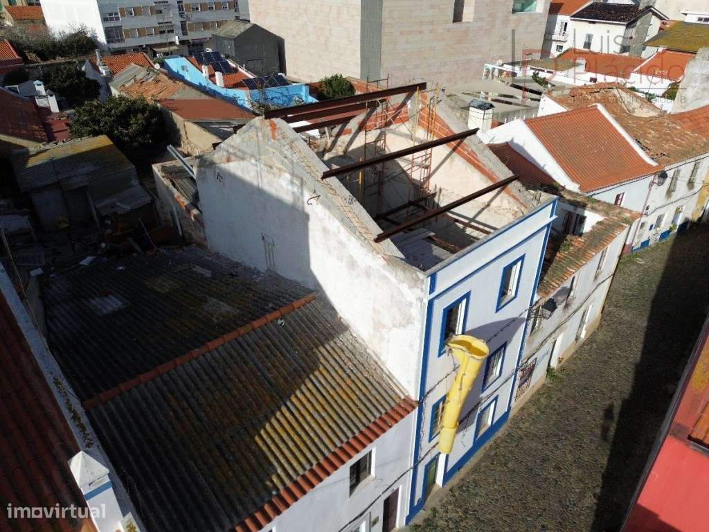 Moradia Centro Histórico de Sines | Projeto Aprovado | Excelente Te...-3