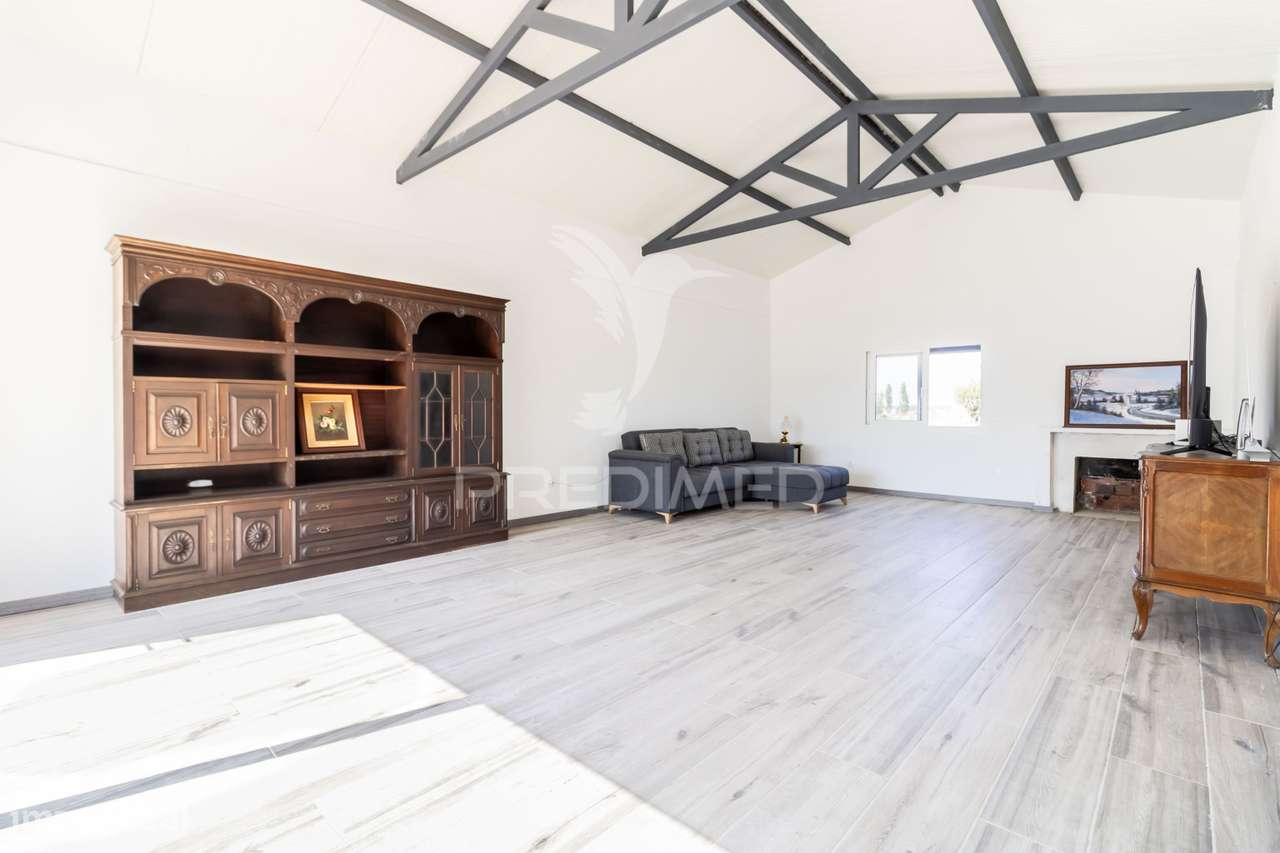 Moradia térrea T5 em lote de 5.000m2, no Pinhal Novo! - Grande imagem: 4/39