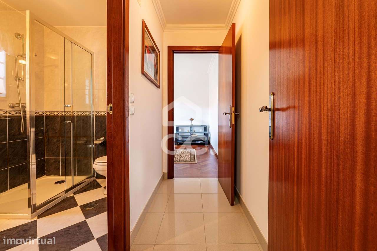 Moradia T4+3 de Prestígio em Vila Nova – Cadaval-22