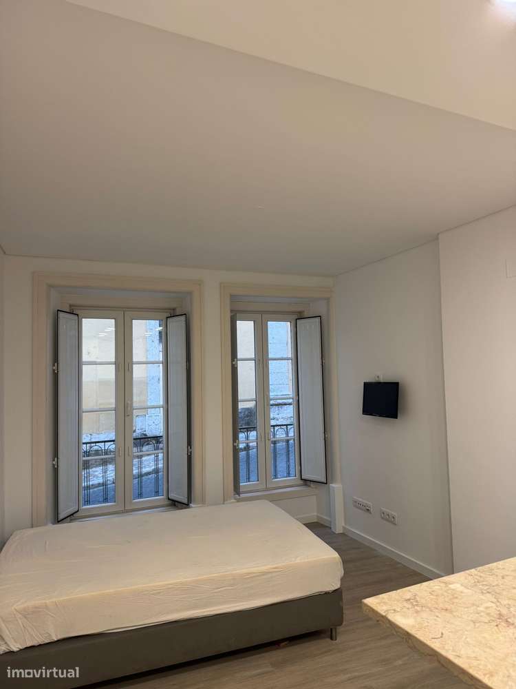 Renovated Studio in São Vicente – Prime Investment Opportunity - Grande imagem: 4/11