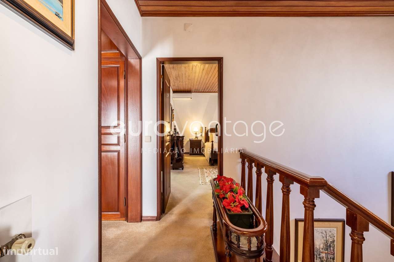 MORADIA T8 NO CENTRO DE LEIRIA-24