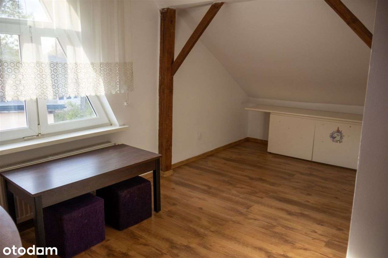 Dom z dwoma mieszkaniami i budynkiem gosp– Szczuka-5