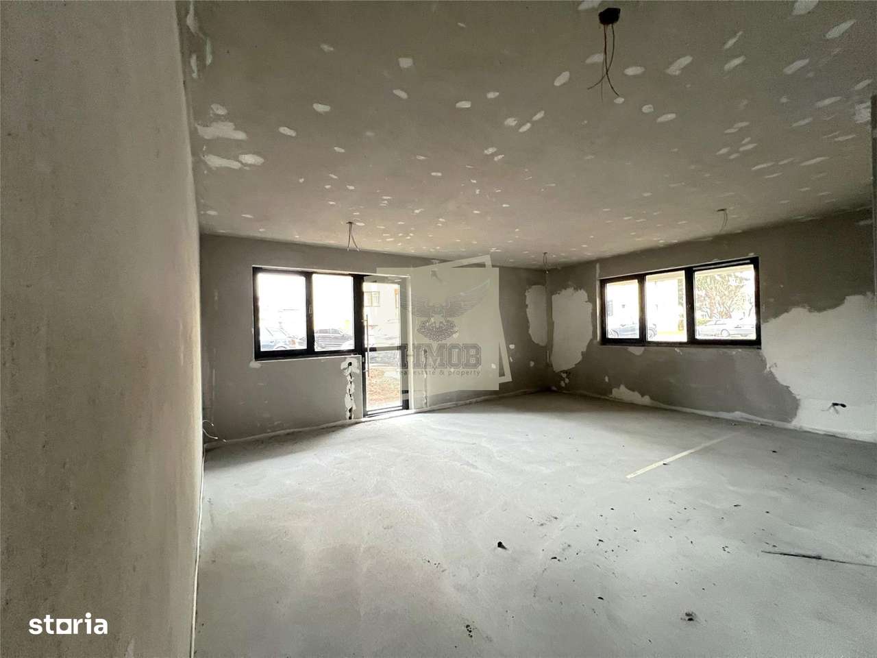 Spatiu comercial intabulat cu vitrina 60 mpu cu 2 camere in zona Rahov - Imagine principală: 5/12