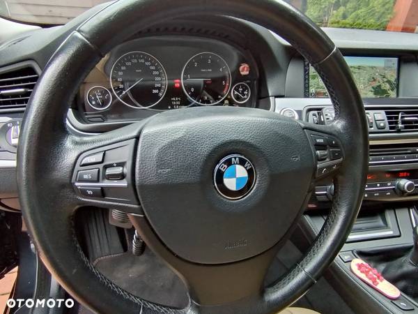 BMW Seria 5 520d Efficient Dynamics - 30