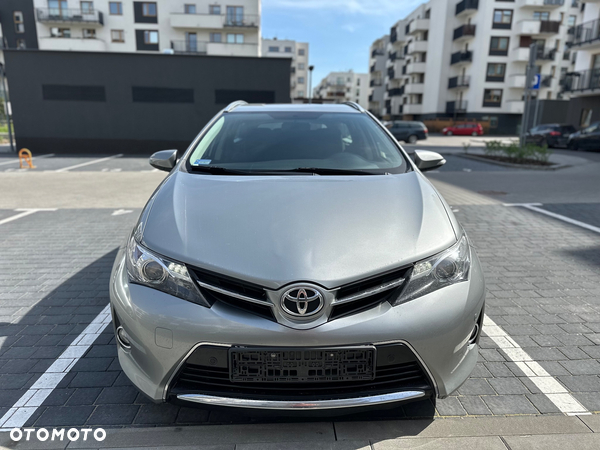 Toyota Auris - 2