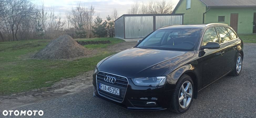 Audi A4 Avant 2.0 TDI DPF Ambiente - 1