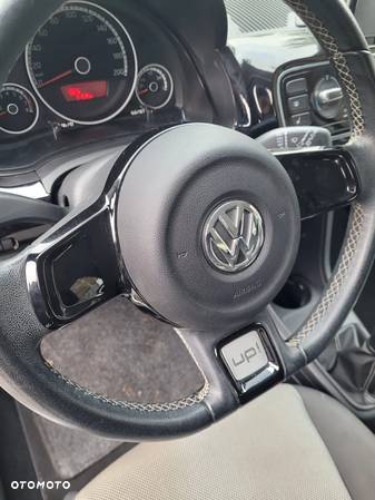 Volkswagen up! (BlueMotion Technology) move - 25