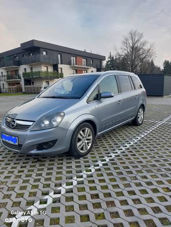 Opel Zafira - 1