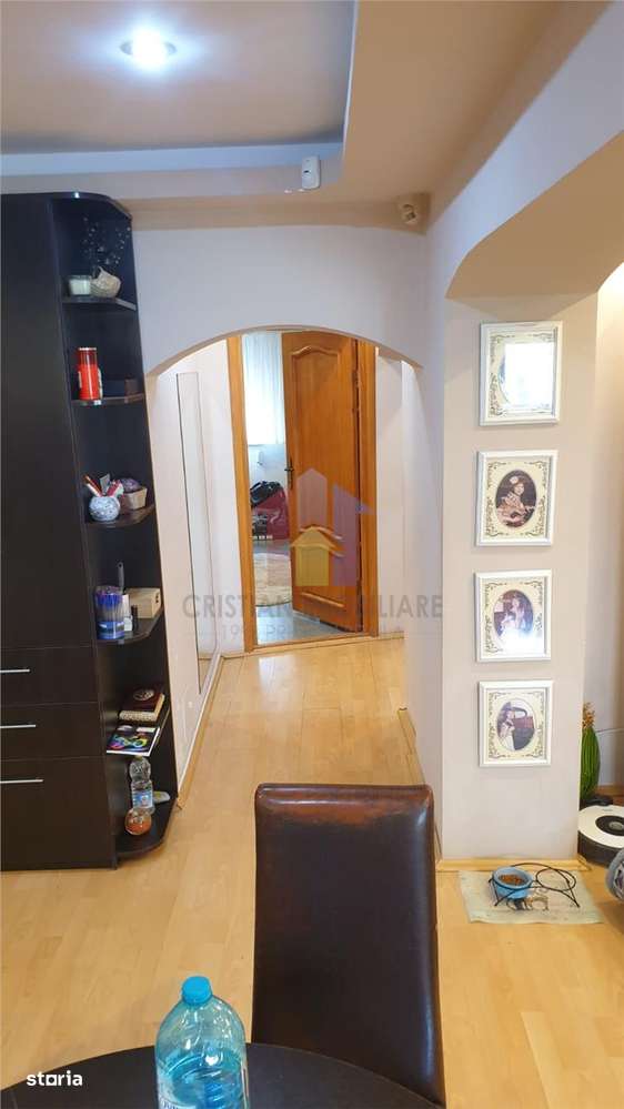 3 camere etaj 1, 2 balcoane, Mobilat si Utilat, decomandat, H.Botev - - Imagine principală: 4/16