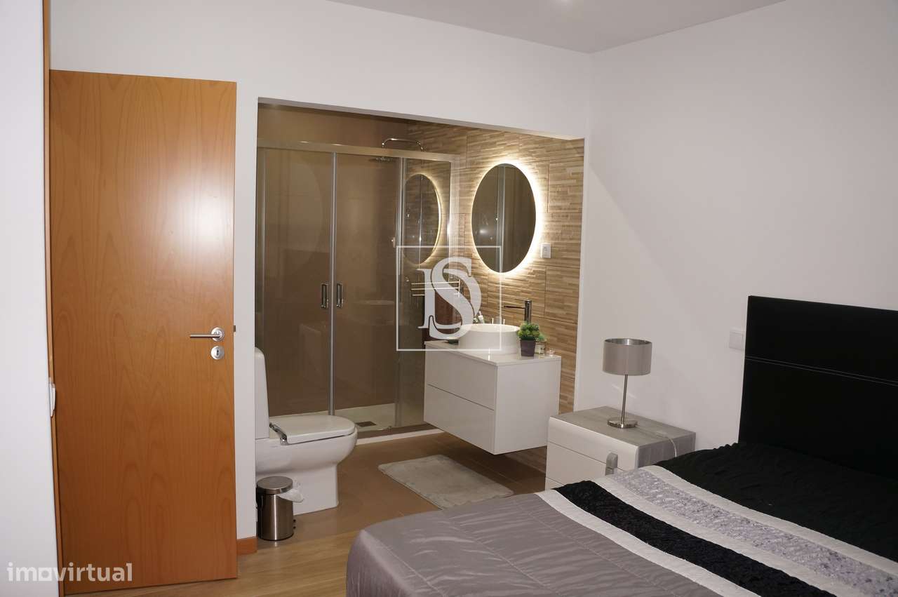 Moradia Isolada T3 em Vilar de Andorinho-51