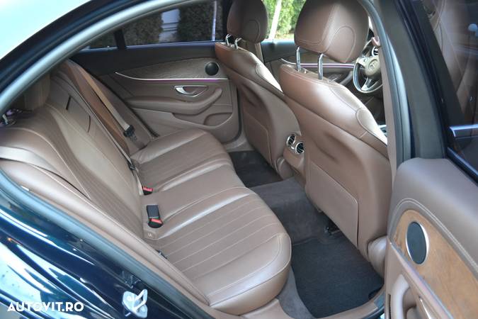 Mercedes-Benz E 220 d 4Matic 9G-TRONIC - 10