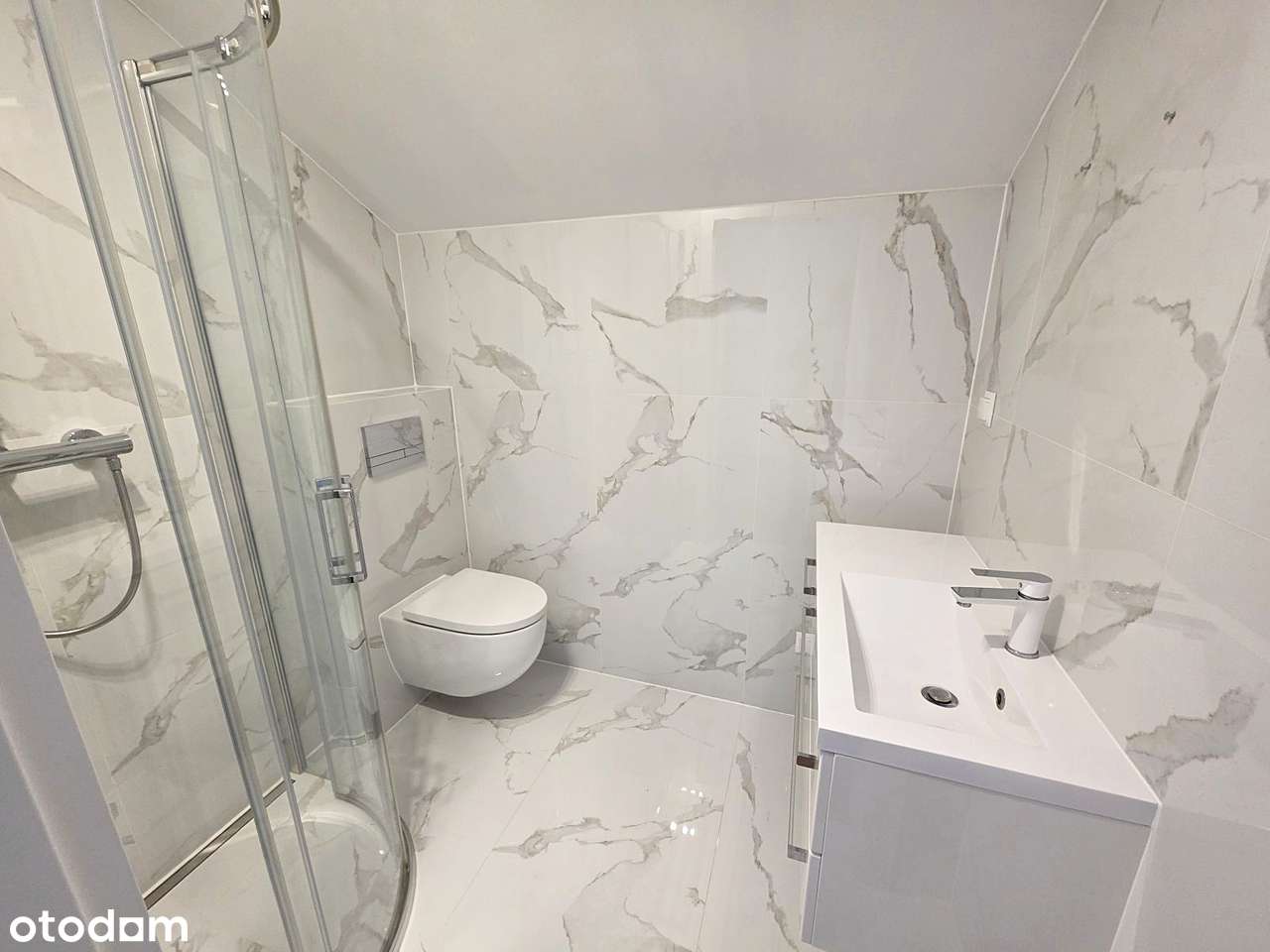 Nowoczesny, parterowy z poddaszem użytkowym, garaż dwustanowiskowy.-15