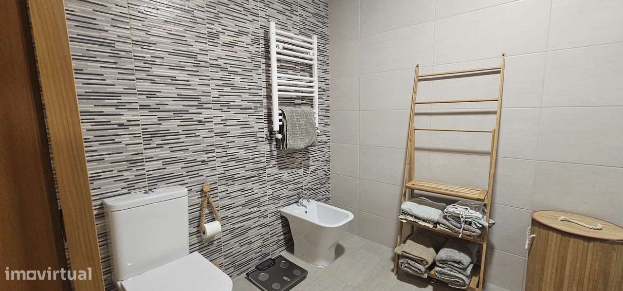 Apartamento Moderno T3 em Cesar-11