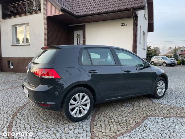 Volkswagen Golf - 4