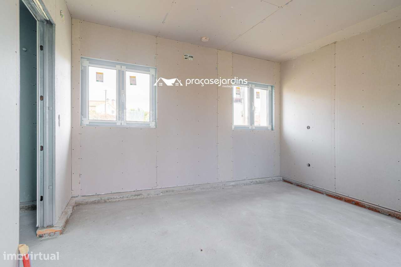 Moradia T3 térrea-9