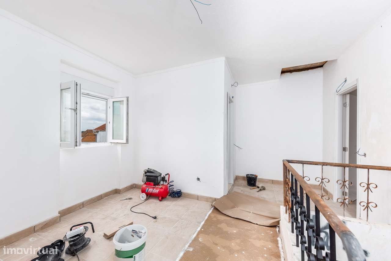 Moradia 100% Remodelada-24