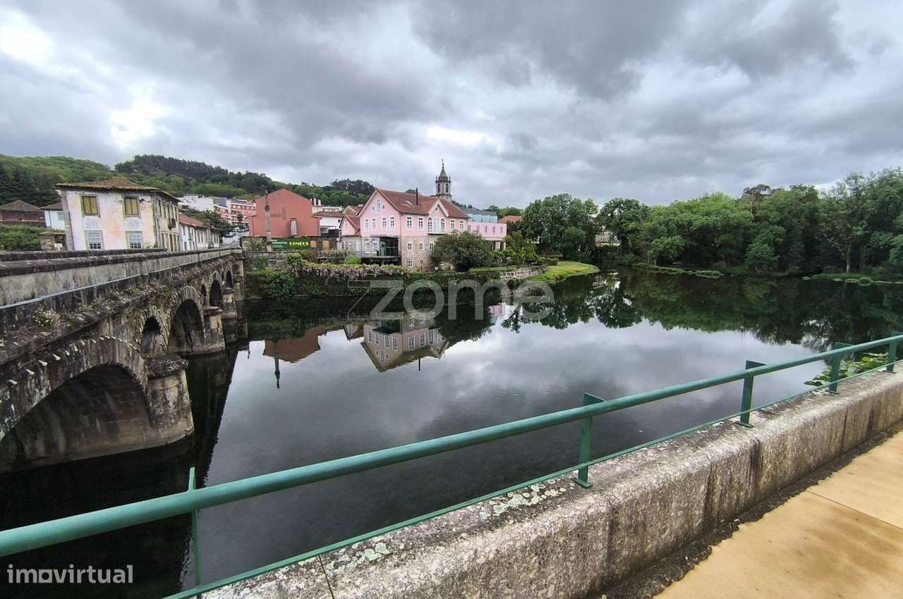 Prédio para remodelação total-11