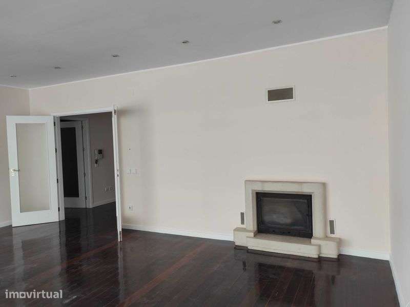 Arrenda apartamento T3 Costa junto ao parque da cidade - Grande imagem: 4/12