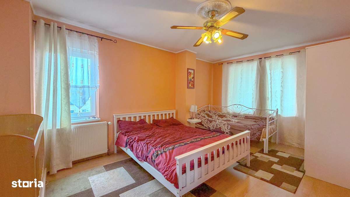 Apartament unic cu 7 camere, 3 balcoane, 3 bai, 2 parcari, 2 beciuri-11