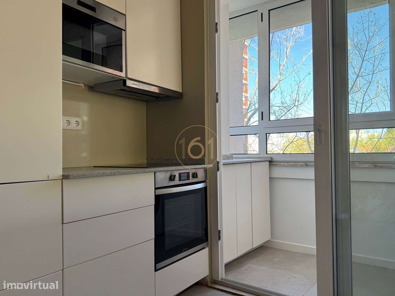 Apartamento T3 com varanda, para venda , no Porto-16